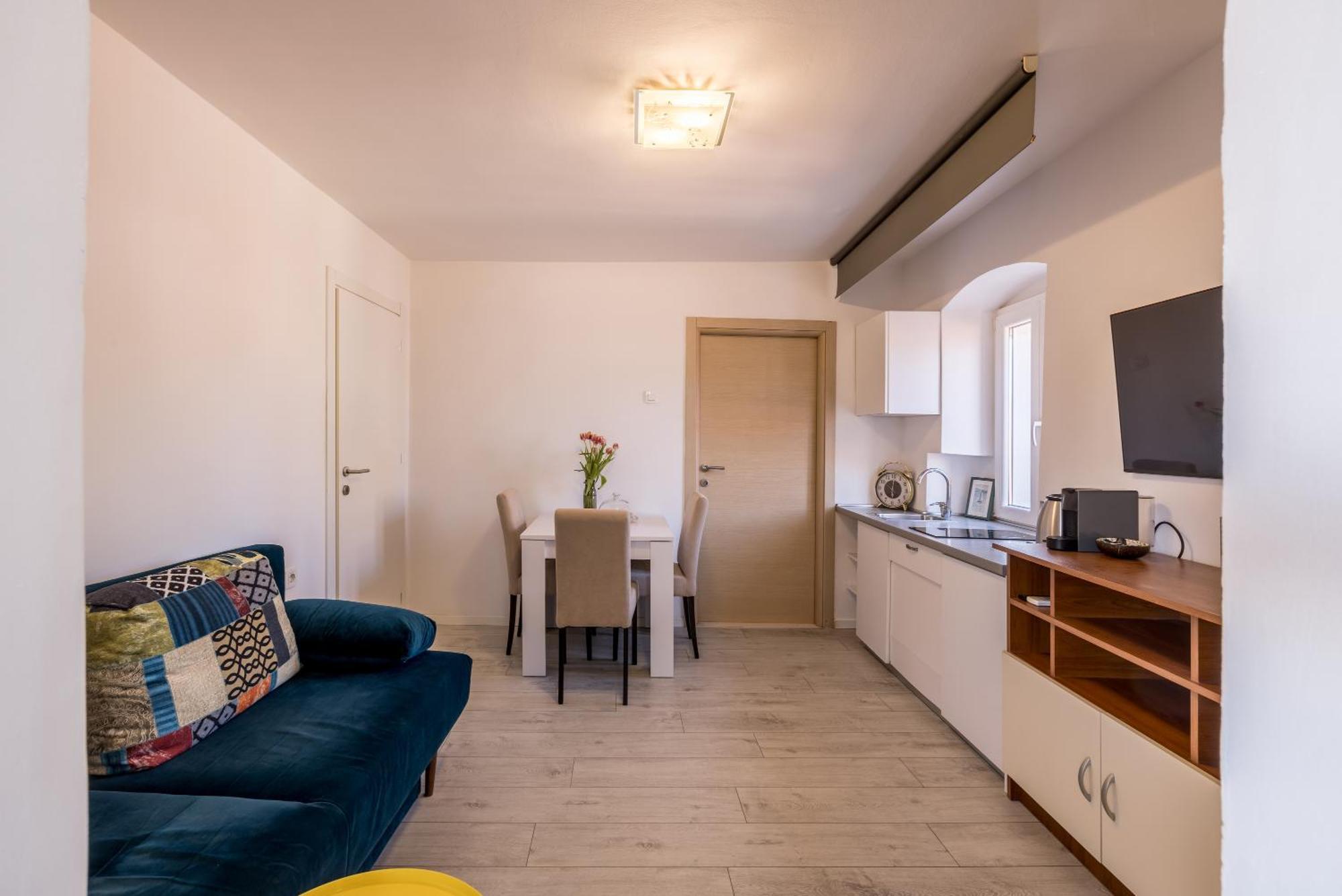 Split Central City Apartment Екстериор снимка