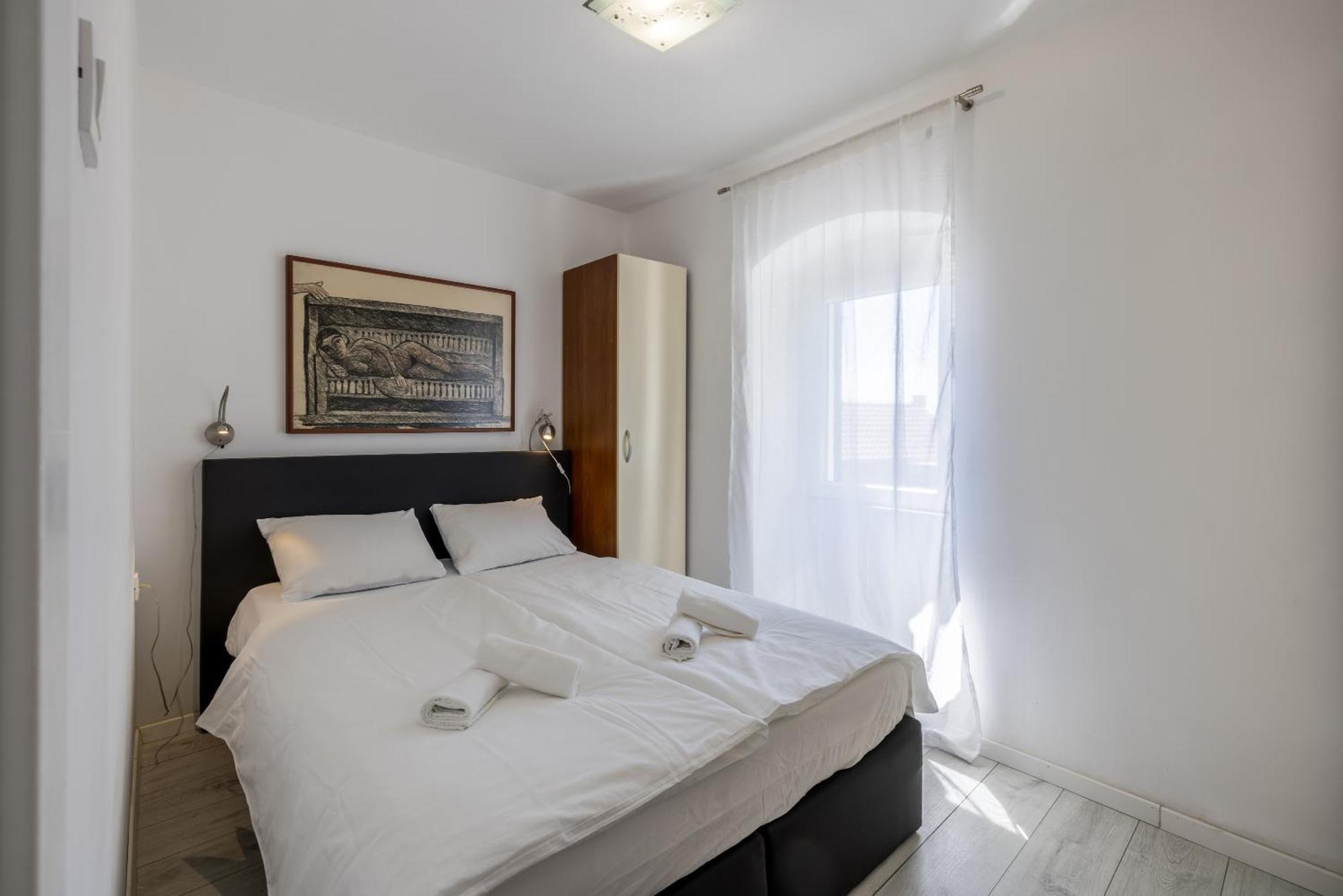 Split Central City Apartment Екстериор снимка