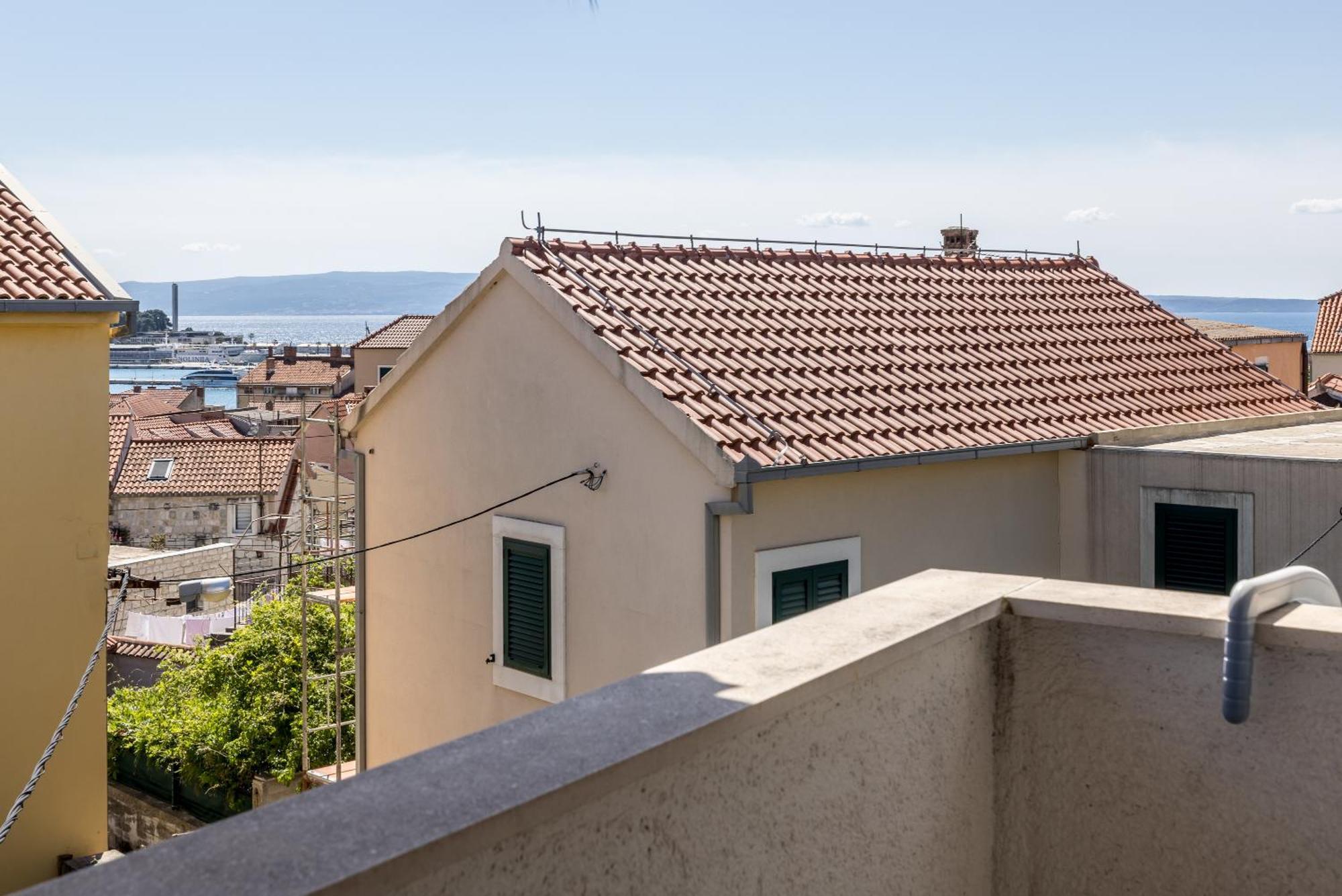 Split Central City Apartment Екстериор снимка